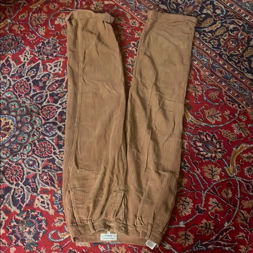 Wide legged Corduroy Pants